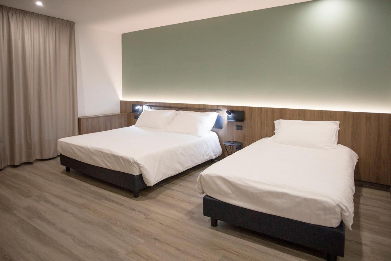 Moody Smart & Comfy Hotel